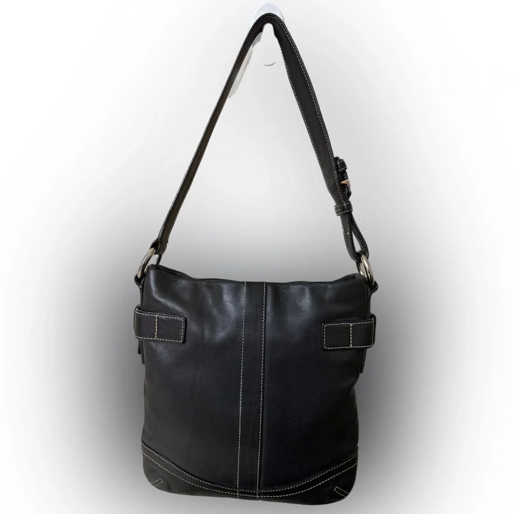 Vintage Coach#1453 Black Leather Shoulder Bag with Buckle Details